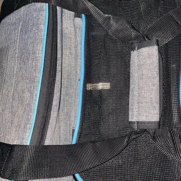 Pet Carrier‎